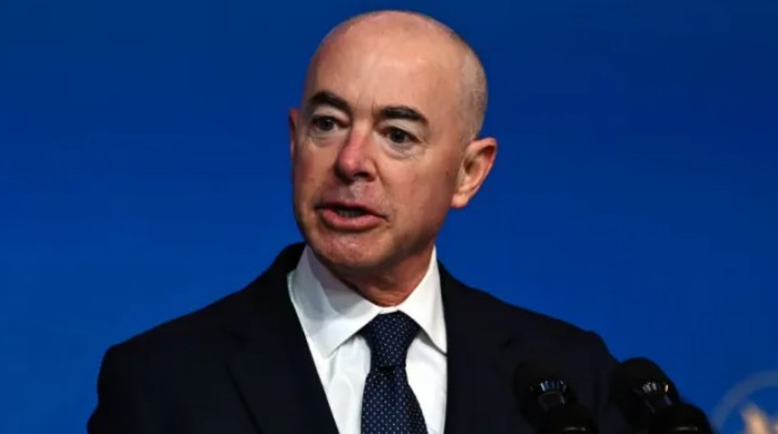 亚历杭德罗·马约卡斯